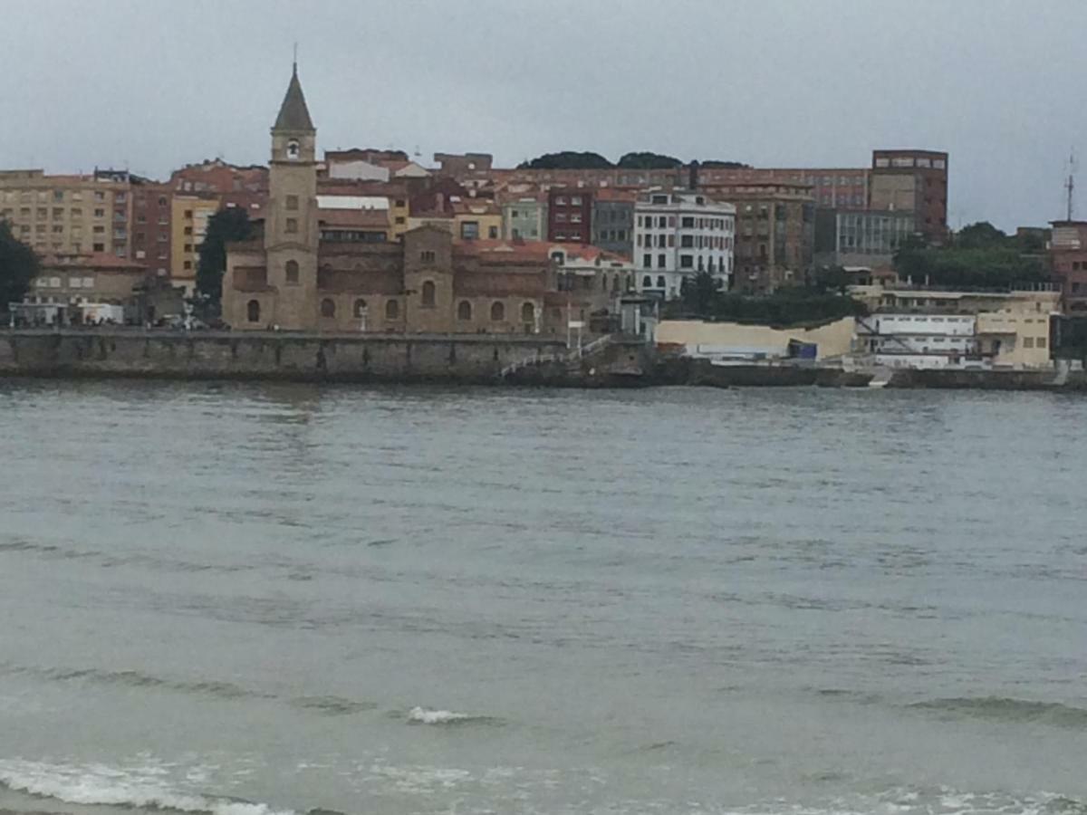 Living Gijon & Parking Daire Dış mekan fotoğraf